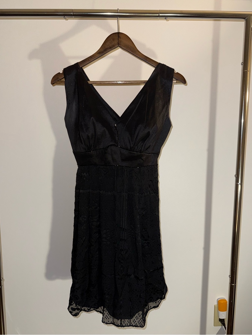 Women's Black V-Neck Midi Dress with Lace Skirt